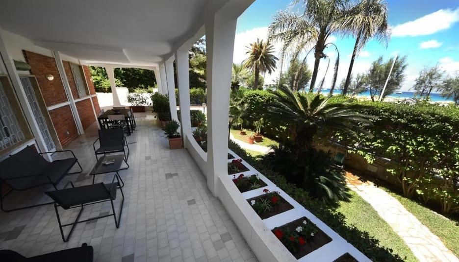 Casa vacanze Azzurra Beachfront Mondello - *